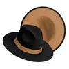 Prosty zewnętrzny czarny w środku Patchwork Wide Rzut Fedora Hat Men Men Dwa ton poczuć Fedora Hats Cowboy Jazz Hat Brown Belt 220506