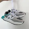 2022 NB574 SHOES Män kvinnor Casual Running Shoe NB574 Designer Sneakers Varsity Gold Shadow White Green Outdoor Sports Mens Trainers 36-44 PR08