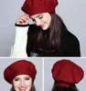 Ylwhjj marque femmes bérets chapeau mode couleur unie laine tricoté bérets avec dames artiste français Beanie béret chapeau J220722