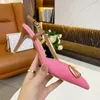 Diseñadores Tacones altos de tacones de vestir de punta puntiagudos Sandalias de aguja de aguja sexy en el lugar de trabajo de cuero Pombas de lujo Banquetas de lujo Zapatos de 8.5 cm 35-43