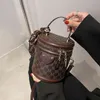 Luxuremerk Tote Bucket 2022 Winter Hoogwaardige PU Leather Dames Designer Handtas Cilinder Schouder Left Bag