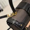 Tygväska lyx kvinnor dam mode axel shopping Designer handväskor berömda Stor kapacitet vanligt brev läder myntväska casual crossbody fantastiska kvinnor plånböcker