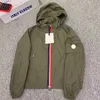 Designerjackor för herr Frankrike dold keps Bomber Windshield Broderad märke Logojacka Ytterkläder Mode hombre Casual Street coats