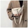 女性用の豪華なチェーンベルトバッグレザークロスボディチェストウエストバッグファッション電話パックと財布の女性ファニーパック220810