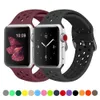 Slicone -riemen Sportbanden voor Apple Watch 7 6 SE 5 4 3 2 1 -riem voor Iwatch Siliconen Band Zacht ademende vervanging 40 41 44 45 mm