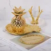 Rätterplattor Golden Pastry Heart Plate Frukt Keramik Ananasform Förvaring Bricka Smycken Köksartiklar