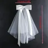 Dubbelskiktet Mesh Tulle Solid Color Women Short Wedding Veil With Hairp Ribbon Edge Center Bride Party Headpiece