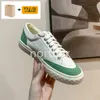 مصمم CNEL أحذية عارضة أحذية فاخرة Women Sneakers 22SS WMNS Lace-Up Suede Canvas Sneaker Graph