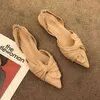 Sandaler Kvinnor Sandaler Skor Elegant Elastic Band Pekade tåspänne Koncise Lams Low Heels Solides Grunt Casual Female Summer New 220325