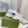 مصمم فاخر جديد غير رسمي أحذية Rhyton Multicolor Women Mens Sneakers المدربين خمرون من الجلود الأصلية الحذاء زيادة الأحذية منصة أوقات الفراغ 35-46