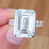 Wedding Rings Huitan 2022 Trend Cubic Zirconia Ring For Women Crystal CZ Luxury Female Bands Accessories Fashion Versatile JewelryWedding Ri