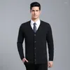 Maglioni da uomo Cardigan solido Uomo Maglione con scollo a V Monopetto Manica lunga Cappotti lavorati a maglia Moda Smart Casual UomoUomo Olga22