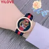 Montre de Luxe Naylon Strap Saat İthal Hareket Kuvars Saat Moda Erkek Kadınlar 38mm 45mm En İyi Marka Yüksek Kalite Arı İskeleti Lüks Hediye Bilek Kaftaları