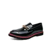 남자 신발 로퍼 새로운 패션 디자인 체인 장식에 고품질 PU 가죽 슬립 편안한 클래식 뜨거운 판매 DH877