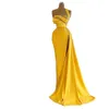 明るい黄色のワンショルダーイブニングドレスアップリケノースリーブウエディングドレスカスタムメイドサイドスプリットスイープトレインフロアレングスローブ322o