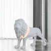 기타 야외 조명 동물 예술 조각 빌라 거실 엘 로비 사자 장식품 현대 가벼운 고급 유리 섬유 강화 플라스