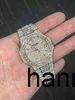 Hot verkopen geld in hiphop horloge topmerk aangepaste ontwerp mannen dames luxe handset ijskoud divamond moissanit horloge qmh5555
