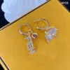 Nouvelles boucles d'oreilles en or Gold Hoop pour femmes Luxurys Designers Pendants Stud Oread Oreads Bijoux Girl Letters F Oreing Wedding D2204231Z