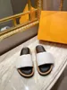 Designer sandalen zwembad Pillow Comfort Mule Fashion Show Nieuwe Slipper Men Women Fashion Slides Flat Luxury Shoes