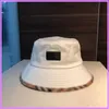 Ny Bucket Hat Kvinnor Lyx Sommar Mode Fritid Designer Casquette Mens Caps Hats Kvinnor Keps Avancerad känsla Full av Enkel Nice G223175F