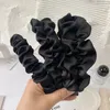 Fascia per capelli pieghettata in raso nero Accessori per capelli alla moda Temperamento alla moda da donna Fascia per capelli con teschio alto Fascia per capelli Copricapo per ragazza