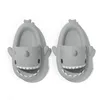 Freeshipping Shark Cartoon 3D Sandalen slippers schuif schattig beeld heren vrouwen kind huis buiten strand comfortabel zachte bule grijs zwart roze gele mode