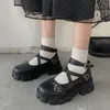 드레스 슈즈 여성 일본어 로리타 학생 JK 유니폼 여자 2022 달콤한 하트 모양 버클 특허 신발 검은 색