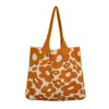 Вечерние сумки женская сумка для плеча с цветочным рисунком Жаккард контрастная вязаная сумочка.