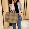 Borsa casual New Tote Bag versione grande capienza fionda una spalla croce obliqua alto senso delle donne di minoranza vendita di liquidazione