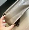 10A Süper Kaliteli Niki Kadın Omuz Çantası Lüks Tasarımcılar Çanta Çanta Çantalar Effini Cowhide Orijinal Deri Kapak Crossbody Hesger Çantası