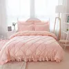 Ensembles de literie faits à la main Beige princesse couette/housse de couette mariage 100% coton volants couvre-lit jupes de lit literie de luxe