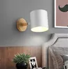 Wall Lamp Noordse houten lichten Naast lezen SCONCE LED WIT MODERNE E27 BASE RESTAUSTER STOUNT WINKEL ZANGE LICHTING WAARDE WALLWALL WALL WALL