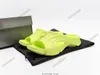 Sandales de piscine design Beige Fluo Vert Noir Blanc Pantoufles Diapositives Rose Lime Mens Femmes Tongs plates Plage Salle de douche intérieure Sandales extérieures avec boîte