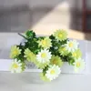 Fleurs décoratives Couronnes Bouquet Artificielle Daisy Soie Faux Fleur Fleur Avec Des Feuilles En Plastique Flores Pour DIY Maison Jardin De Mariage Decorati