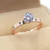 Bröllopsringar Anti Allergy Titanium Steel 1 Big 4 Small Cubic Zirconia Ring for Woman Rose Gold Color Crystal Jewelry Bague Wynn22