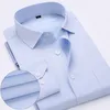 Mens de trabalho camisas marca macio manga longa quadrado colarinho regular liso sólido / sarja homens vestido branco macho tops 220323