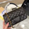 22SS Hand Flap Classic Top Caviar Grain Cowhide Leather Quilted Plaid Weave Chain Gold Hardware Shoulder Bagenger Bag Designer