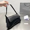 Luxurys Designer Taschen Messenger Handtasche Hochwertige Lady Totes Mode Vintage Umhängetasche Klassische Umhängetasche Stock Cross Body Wallet