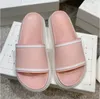 Top Qualität Mode Frauen Sandalen Gummi Leder Hausschuhe Sommer Flache Stylist Rutschen Damen Strand Sandale Party Hochzeit Slipper Größe 35-45