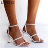 Sandaler Summer Square Toe Simple Style Ladies Flat Ankle Buckle Prom Pumps Round Heels Solid Color 36-42 Size Sexig Women Sandalsandals