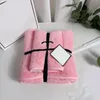 デザイナーパッケージの純粋な綿のタオルのセットLuxurys Designers Face and Bath Towels Soft Women Mens Home Decorブランケット