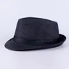 Bérets Jazz Paille Chapeau printemps Summer Retro Men's Hats Fedoras Panama Plaid Plaid Adult Bowler Classic Version Chapeau Hatsberets