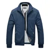M5XL春の夏のジャケットメンカジュアル薄いウィンドブレーカーカレッジスタンドカラーブラックウィンドチーターオムバーシティジャケットビッグサイズW64 201105