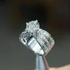 Trouwringen Caoshi Prachtig glanzend kristal CZ Finger Women Luxe modieuze ontwerp sieraden voor ceremonie bruidsaccessoires
