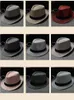 Chapeau de jazz panaméen haut chapeaux coton lin britannique chapeau de soleil pour hommes femmes été Trilby Fedora casquettes Panama Beach Street Cap Stingy Brim décoratif 39 couleur BC7939