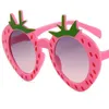 Nuovi cartoni animati adorabili occhiali da sole per bambini carino cornice a forma di fragola ragazze bambini occhiali da sole occhiali rotondi tonalità UV400