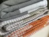 Top Quaily Beige filt design ull och kashmirhäst mjuk har taggar för sängar soffa rutig tyg luftkonditionering resor247h