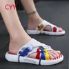 Cyytl Men colorido Moda de verão Sapatos de praia ao ar livre Sandálias caseiras macias Claquette Hausschuhe 210301