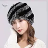 Berets Womne's Cap Russian Winter Real Fur Hat Natural Rex Ladies Sticked 100% äkta kvinnliga Beretsberets