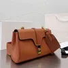 Nowa torba na ramię designerka torebki kobiety w stylu vintage kobiety kupujące designerki skórzane torebki TOTE Kobieta Crossbody-Strap szeroko miękkie dzikie torebki 220413